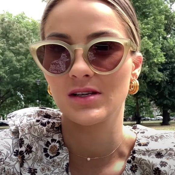 Mulberry Blondie Round Cat-eye Sunglasses in Dark Palm - Picture 3 of 16